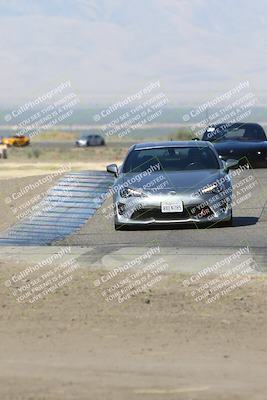 media/Sep-15-2024-Speed Ventures (Sun) [[7a54f7ed2f]]/Yellow Group/Session 1 (Outside Grapevine)/